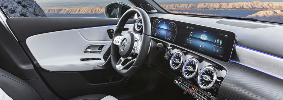 Mercedes Benz A Klasse Revolution Im Cockpit Redaktionsburo Syntax Stuttgart